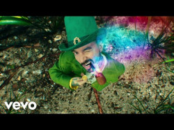 J Balvin, Sky - Verde