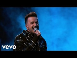 Luis Fonsi, Rauw Alejandro - Vacío En Vivo Desde Premio Lo Nuestro